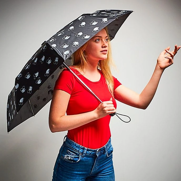Disney Nouveautés // Disney Store Parapluie Mickey 2 Disney Nouveautés // Disney Store Parapluie Mickey – Image 2