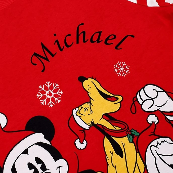 Disney Nouveautés // Disney Store Pyjama Mickey Et Ses Amis Pour Hommes, Collection Holiday Cheer 8 Disney Nouveautés // Disney Store Pyjama Mickey Et Ses Amis Pour Hommes, Collection Holiday Cheer – Image 8