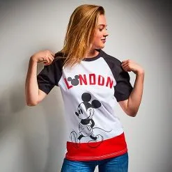 Disney Solde // Disney Store T-shirt Mickey Londres Pour Adultes -Pas Cher Déguisements Magasin disney solde disney store t shirt mickey londres pour adultes 33