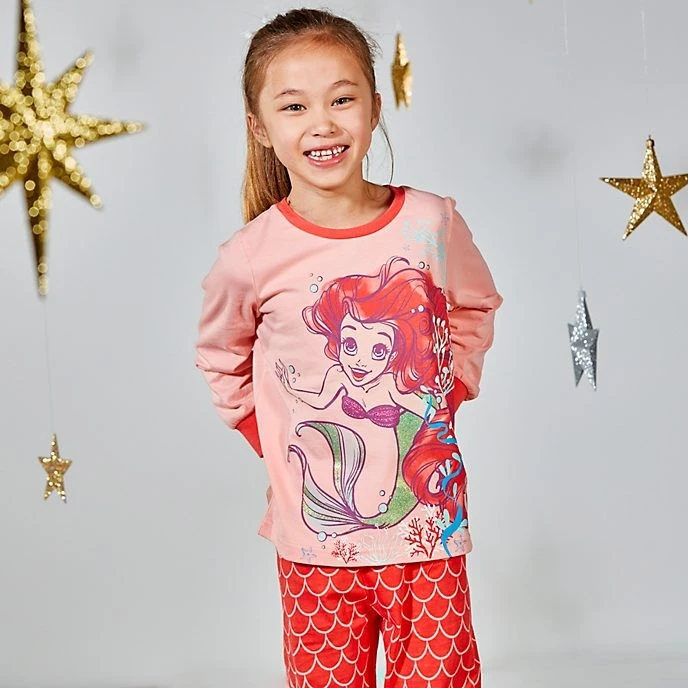 Disney Store Paris // Disney Store Pyjama La Petite Sirène Pour Enfants 2 Disney Store Paris // Disney Store Pyjama La Petite Sirène Pour Enfants – Image 2