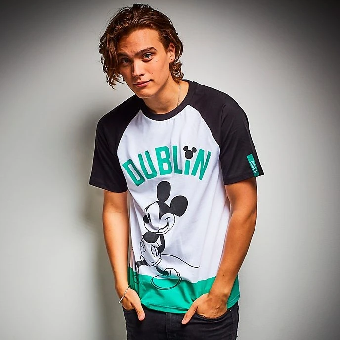 Solde Disney // Disney Store T-shirt Mickey Mouse Dublin Pour Adultes 2 Solde Disney // Disney Store T-shirt Mickey Mouse Dublin Pour Adultes – Image 2